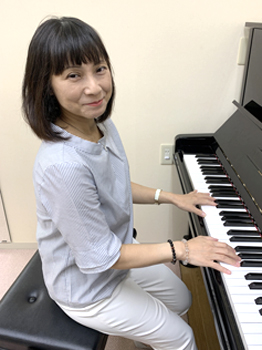 神戸市灘駅前サークル音楽教室ピアノ講師小川裕子先生