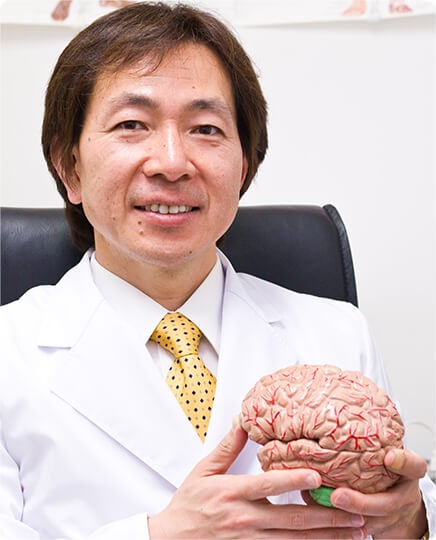 音楽が子供の脳に良いことを伝える加藤俊徳先生の写真