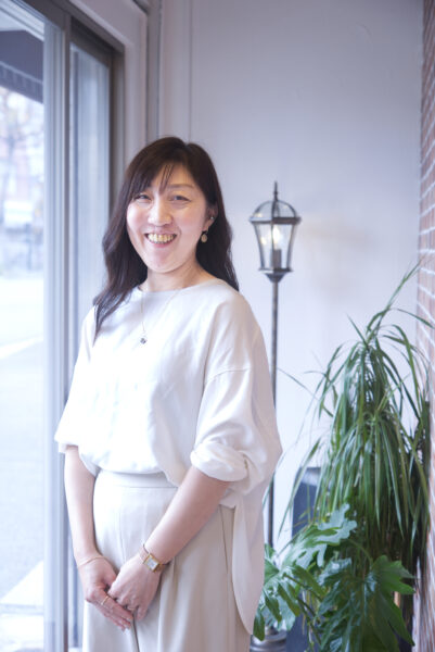 火曜日ピアノ講師小池由佳先生