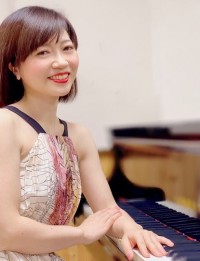 井須聖子（いすせいこ）ピアノ